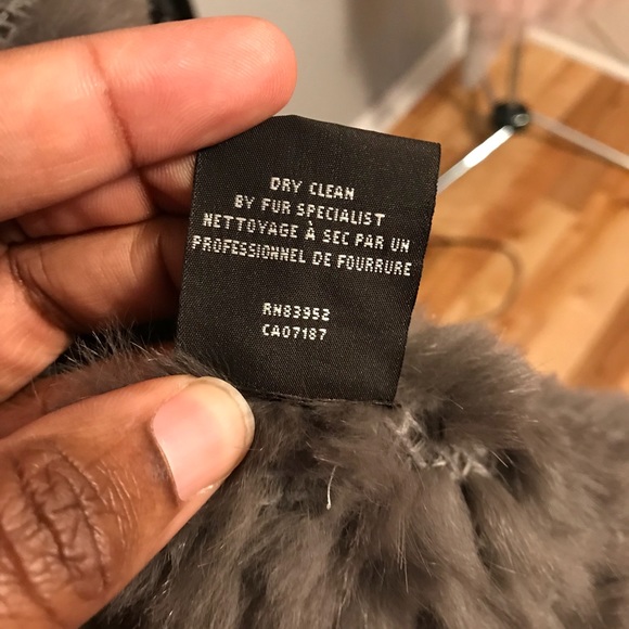 Badgley Mischka Emilia Fur Vest - Picture 2 of 6